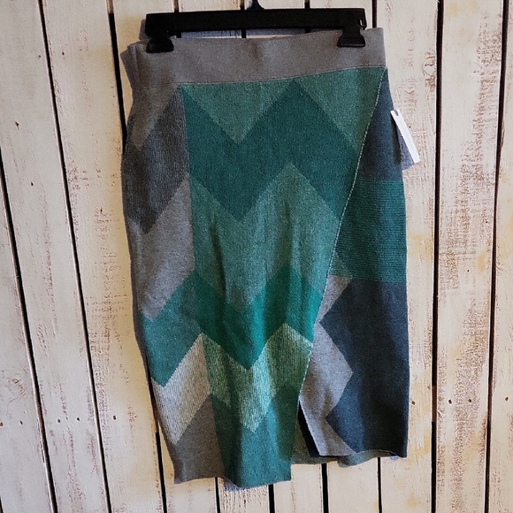 Anthropologie Green and Gray Chevron Pencil Skirt - Picture 1 of 4